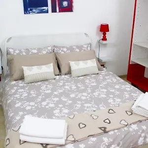 ariel-apartment-ortigia-siracusa.sicilyhotelsitaly.net/