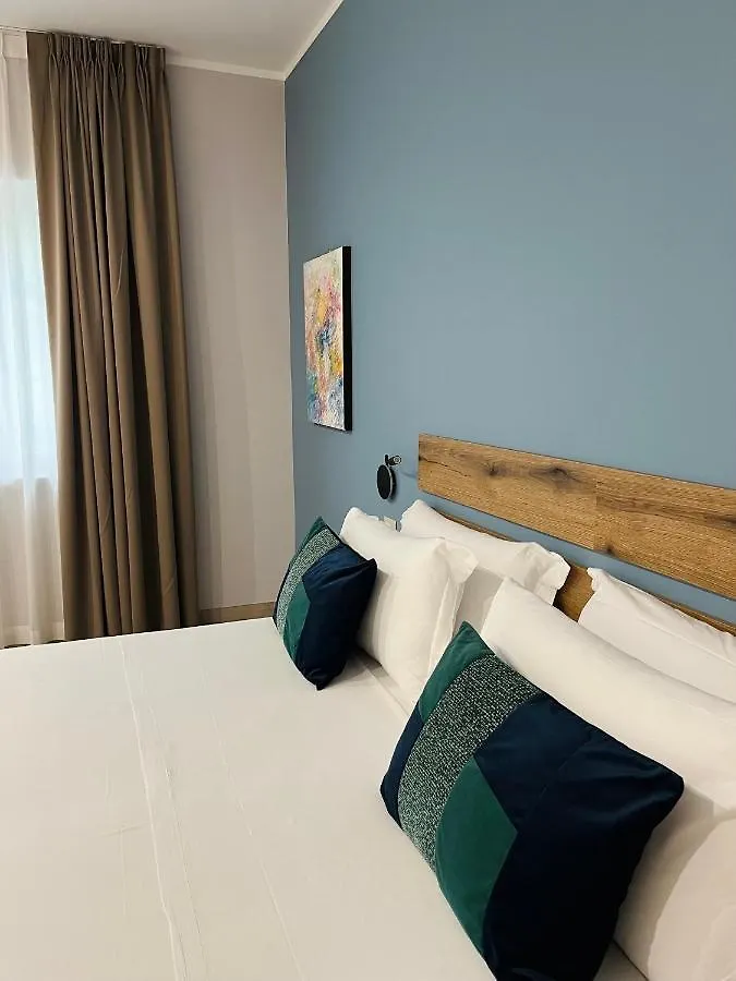 Avio Suite Naples Guest house