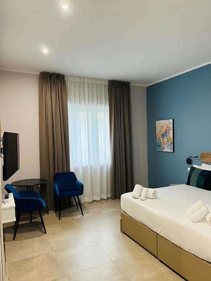 Avio Suite Naples 0*,  Italy