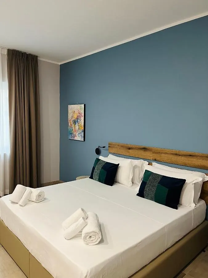 Avio Suite Naples 0*,  Italy